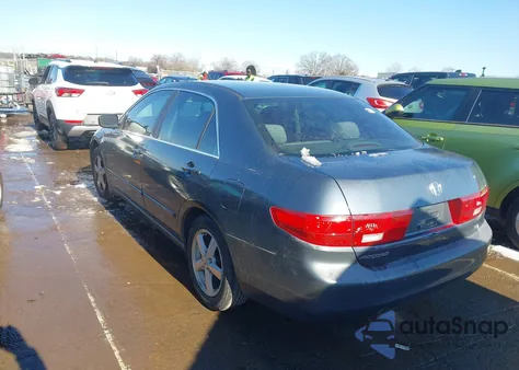 2005 Honda Accord 2.4 Ex z USA, uszkodzony, nr VIN 1HGCM56755A048714